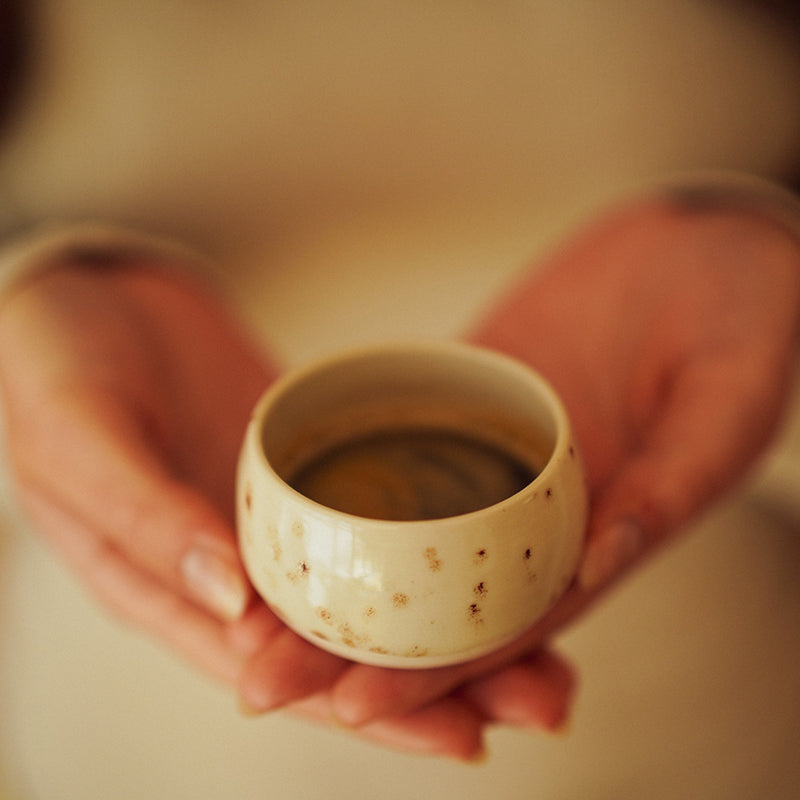 4 tasses à café rondes